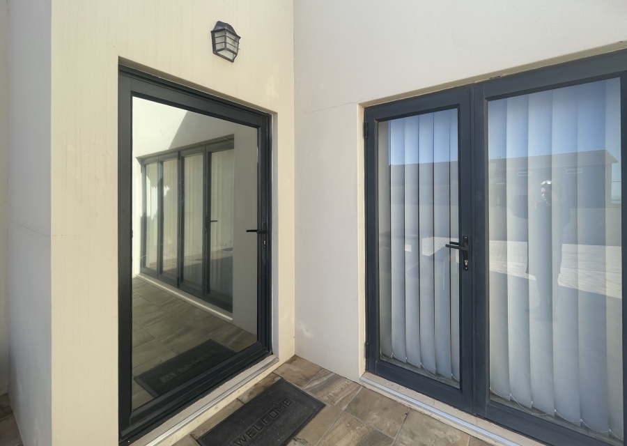3 Bedroom Property for Sale in Myburgh Park Western Cape